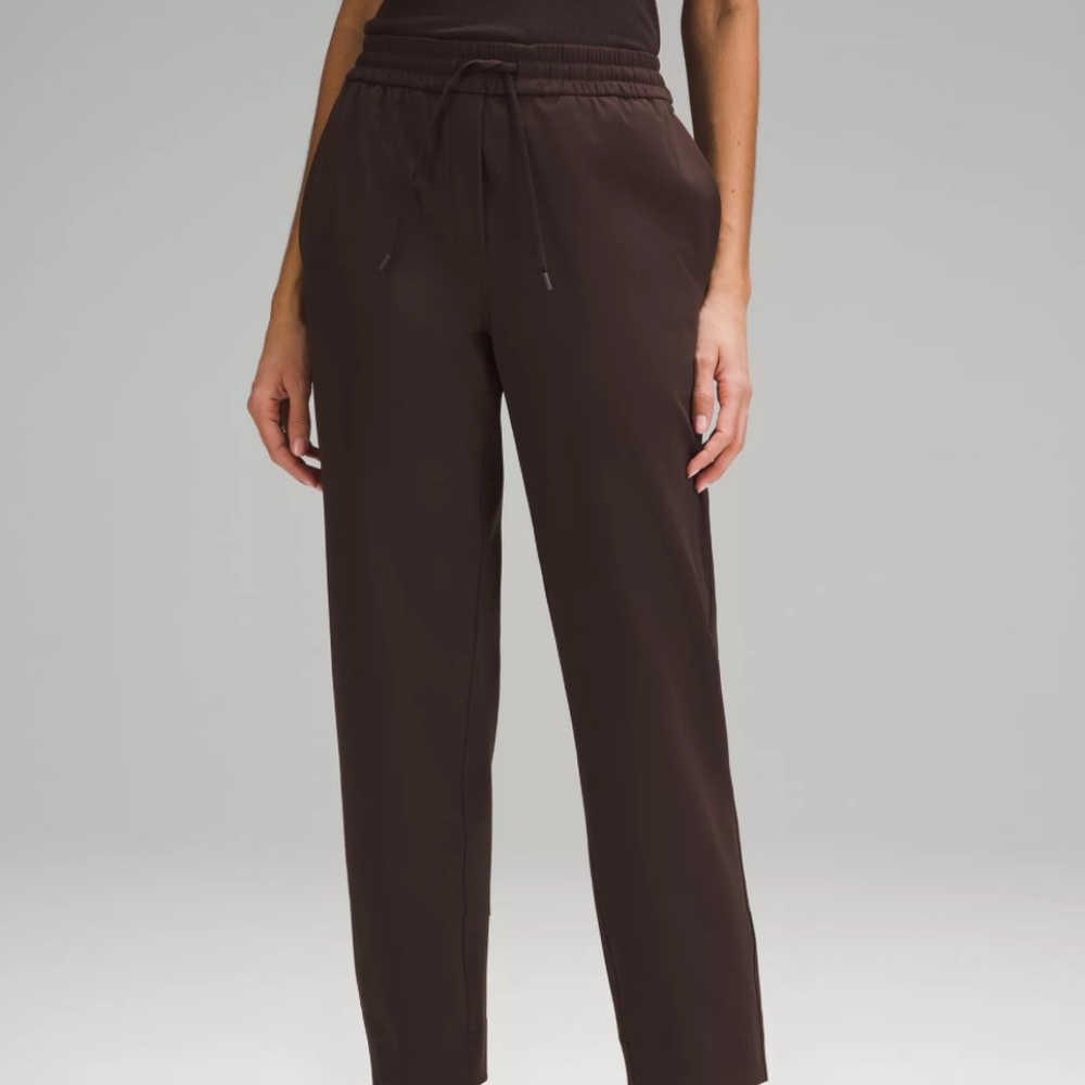 Lululemon Tapered-Leg Mid-Rise Cropped Pants, Luxtreme, Sz L, Espresso